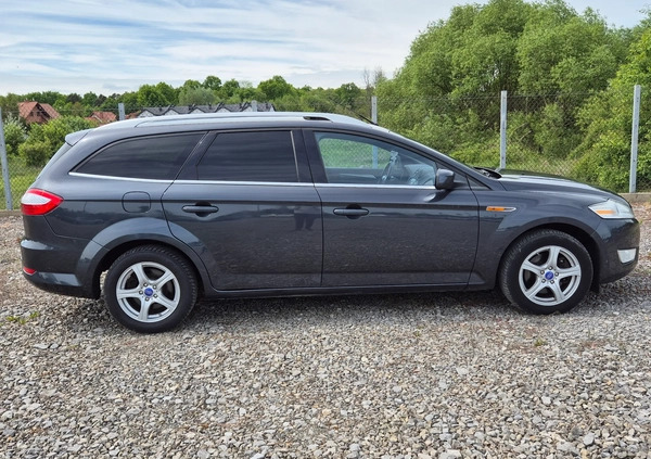 Ford Mondeo cena 22900 przebieg: 228000, rok produkcji 2009 z Radom małe 379